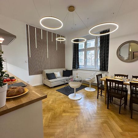 Karlin Oasis 2-Bedroom Apartment Praga Exterior foto